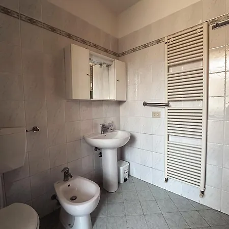 Dullos' House * Lido Adriano